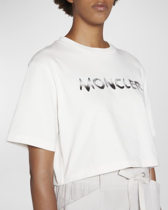 【送料&関税込】Moncler Logo Printed Cropped T-shirt Moncler Logo Printed Cropped T-shirt | italist