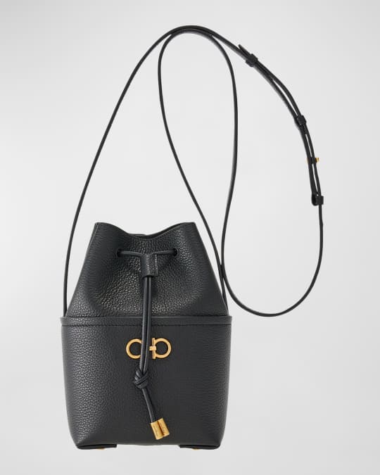 ショルダーバッグ・ポシェット FERRAGAMO GANCINI BUCKET BAG Ferragamo Gancio Drawstring Leather Bucket Bag | Neiman Marcus