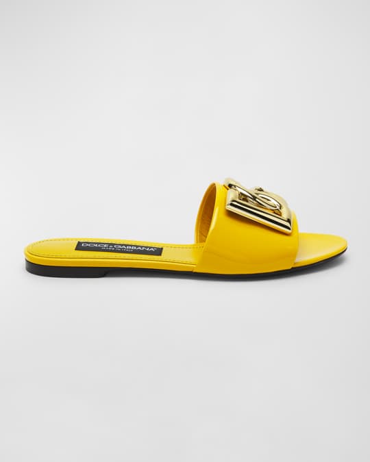 Neiman marcus flat sandals outlet