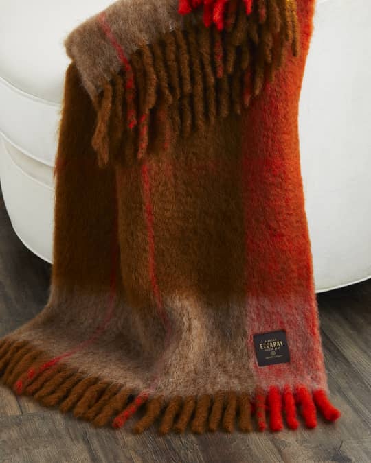 Twist Frame Collection Throw Blanket 