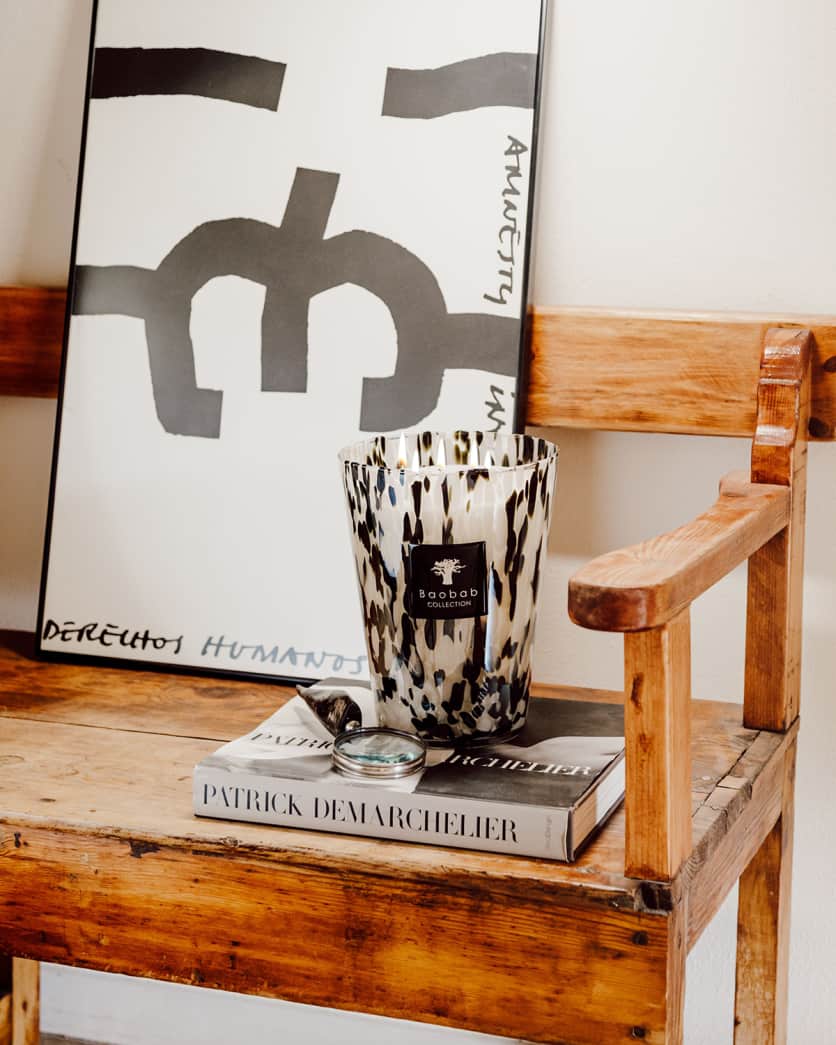 Black Pearls Scented Candle, 6.3" 2