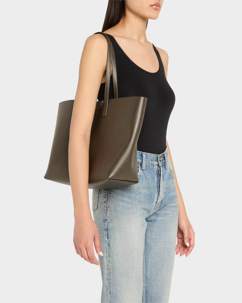 Shopping Bag East-West Tote in Smooth Leather