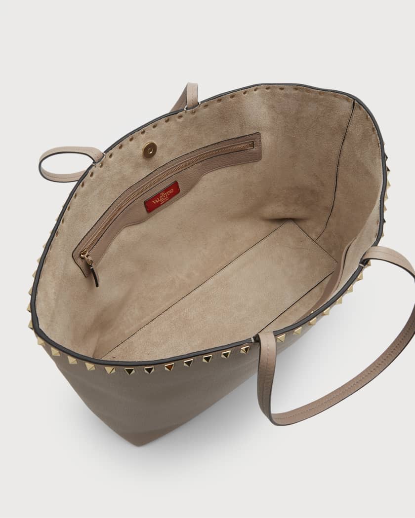 Rockstud leather handbag Valentino Garavani Beige in Leather