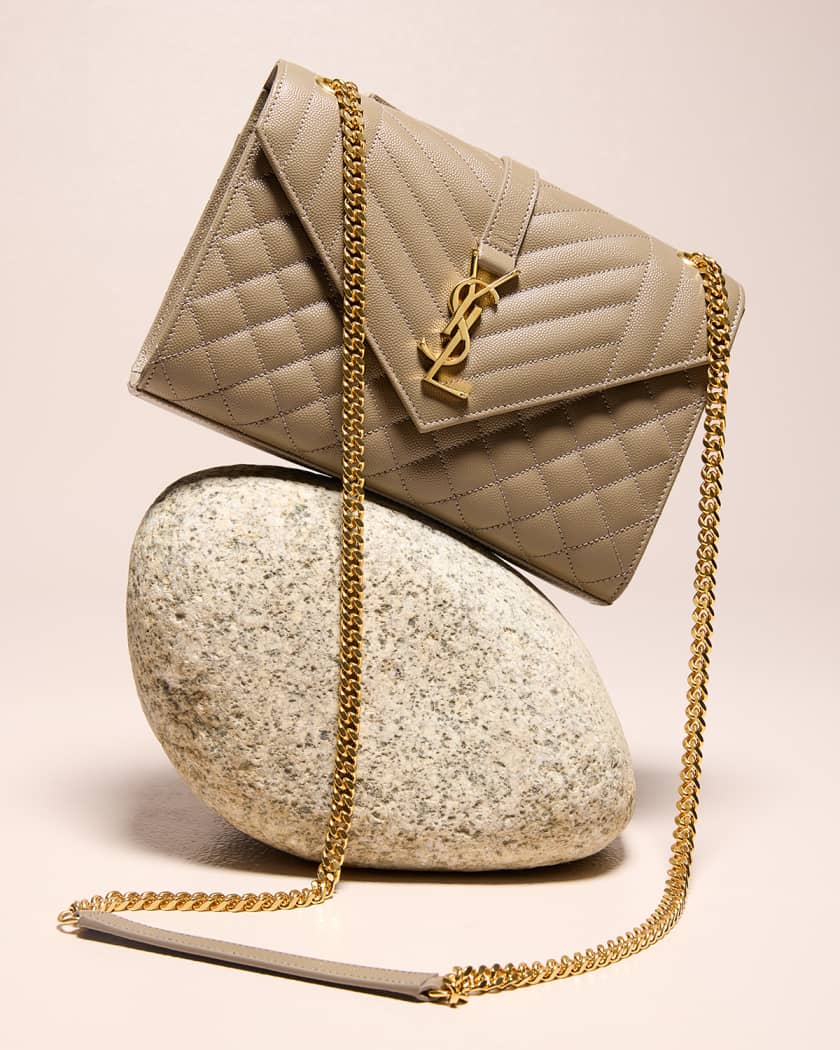 Envelope Medium Shoulder Bag in Beige - Saint Laurent