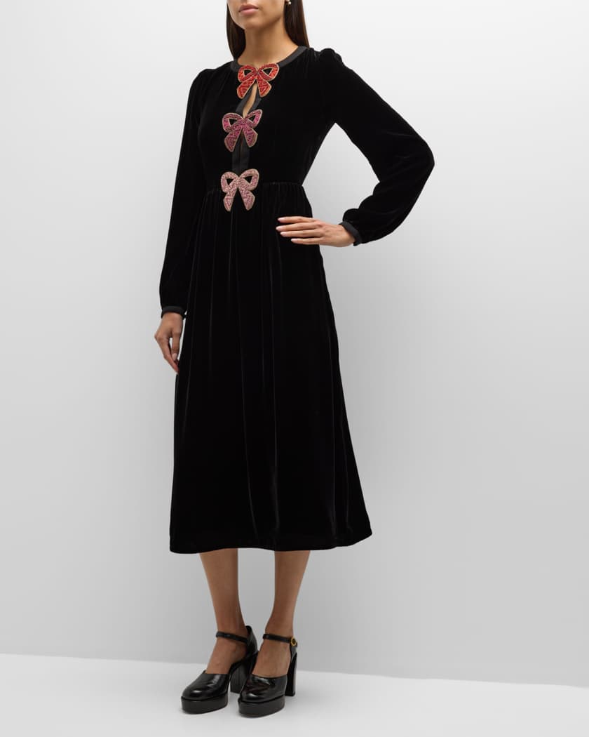 Camille Velvet Dress w Appliques