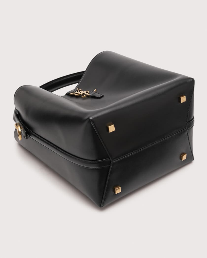 Le 37 YSL Bucket Bag in Smooth Leather
