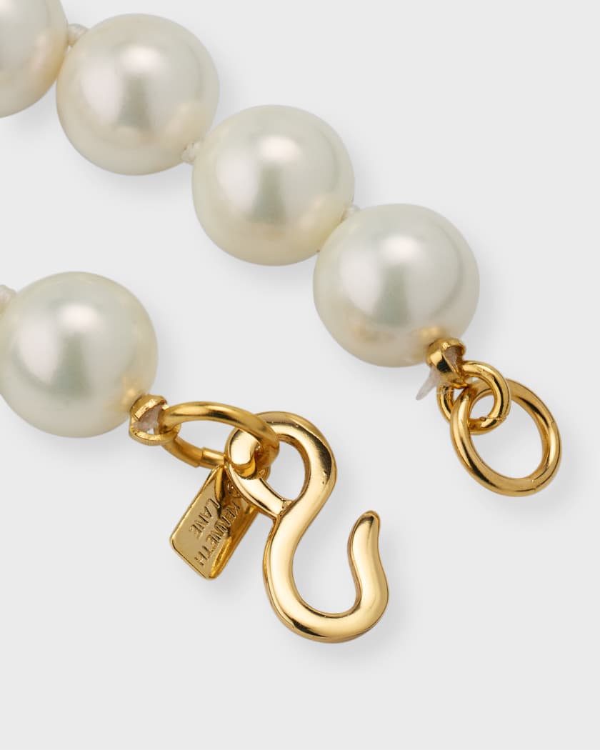 TIMELESS PEARLY Letter gold-tone pearl pendant