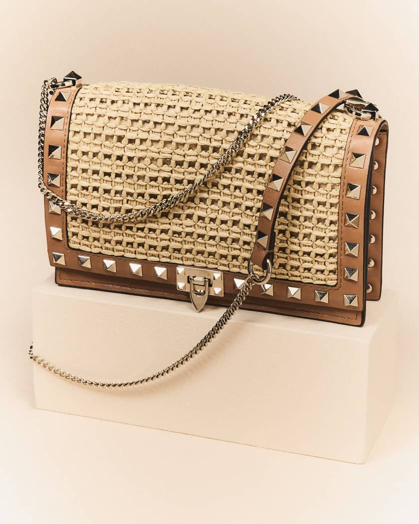 Valentino rockstud pouch with chain hotsell