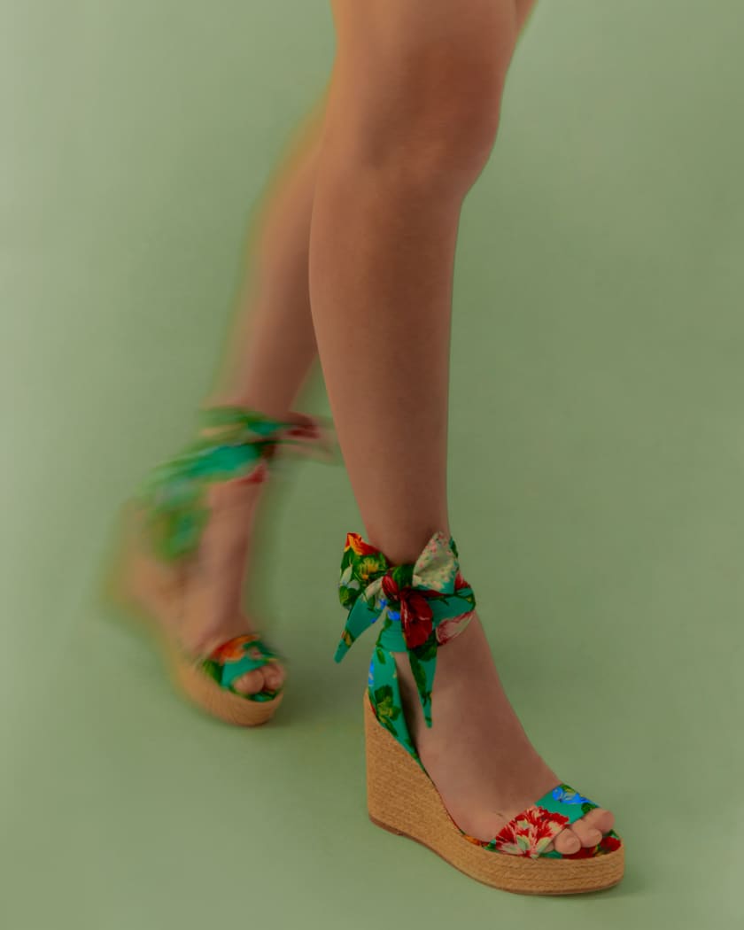Wrap wedge heels top