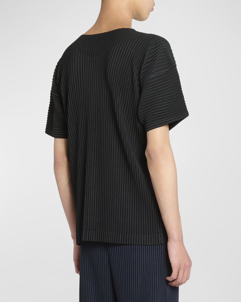 Men's Basics Short-Sleeve Pleated Shirt | Neiman Marcus