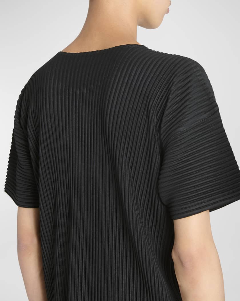 Men's Basics Short-Sleeve Pleated Shirt | Neiman Marcus