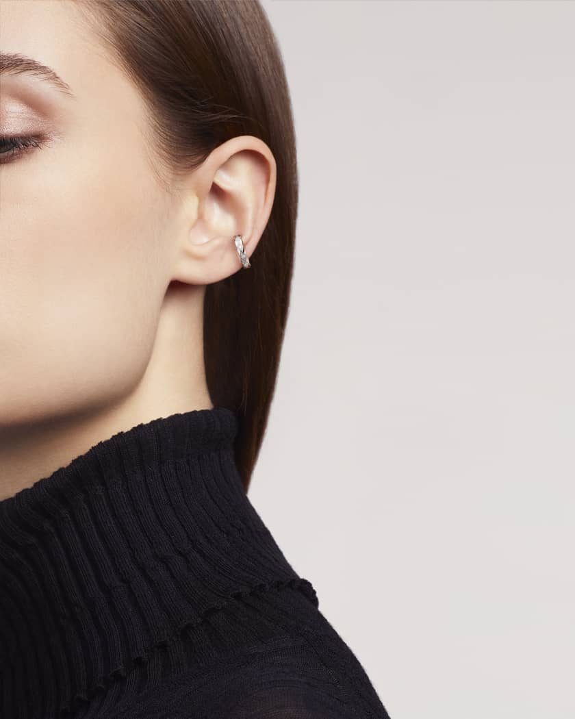 Chanel outlet single earring