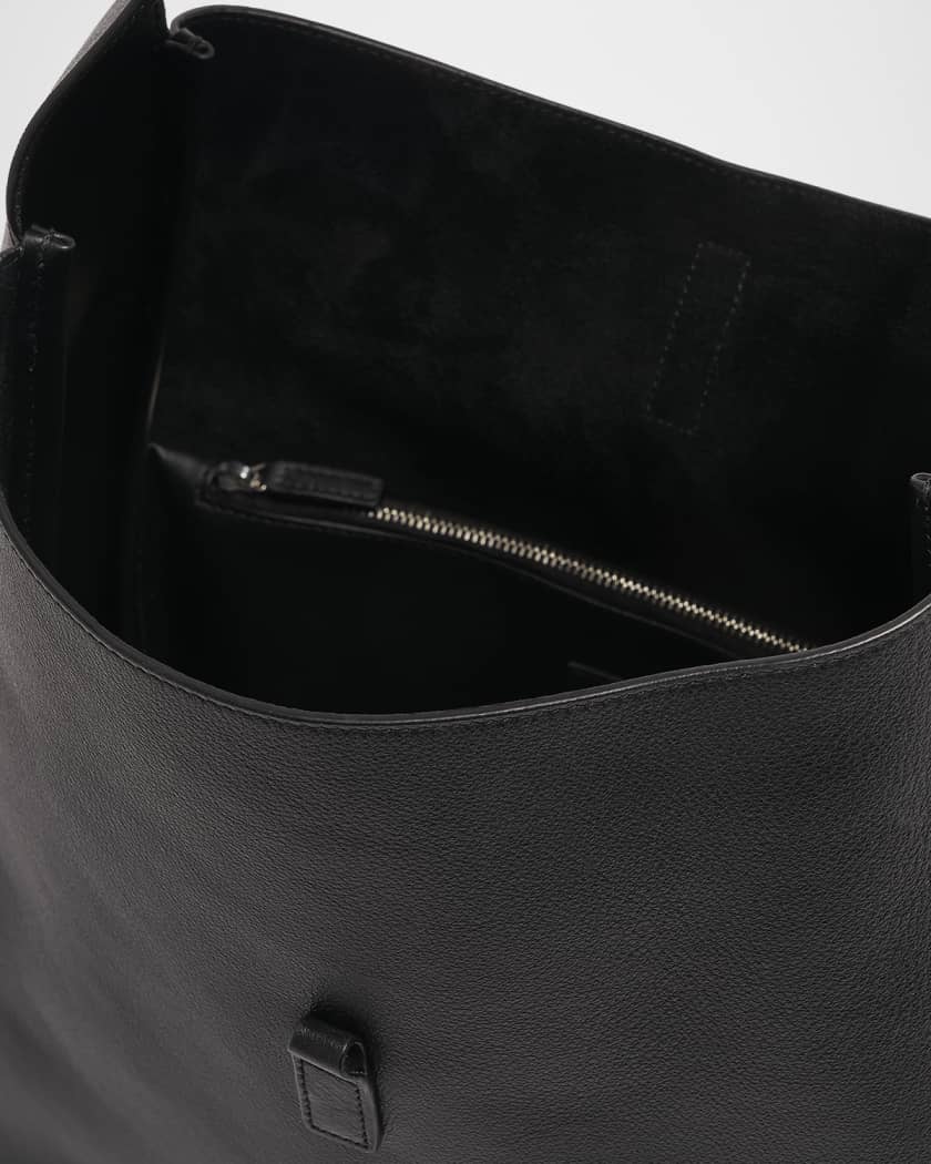 Le 5 À 7 Large Hobo Bag in Smooth Leather