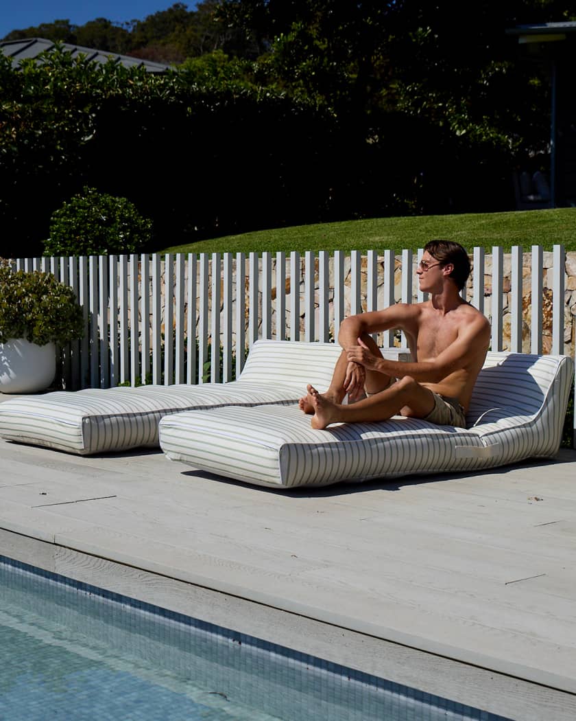 Luxe Lie-On Inflatable Lounger