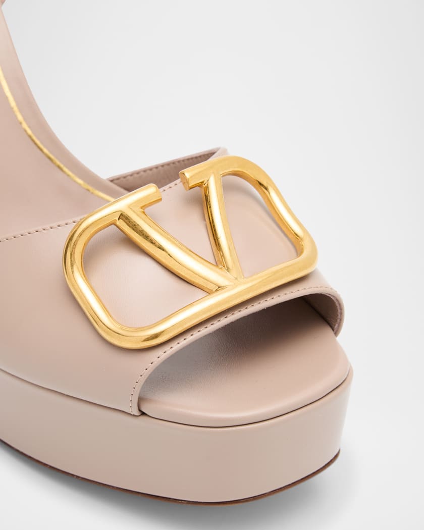 VLogo Signature Nappa Leather Platform Sandals