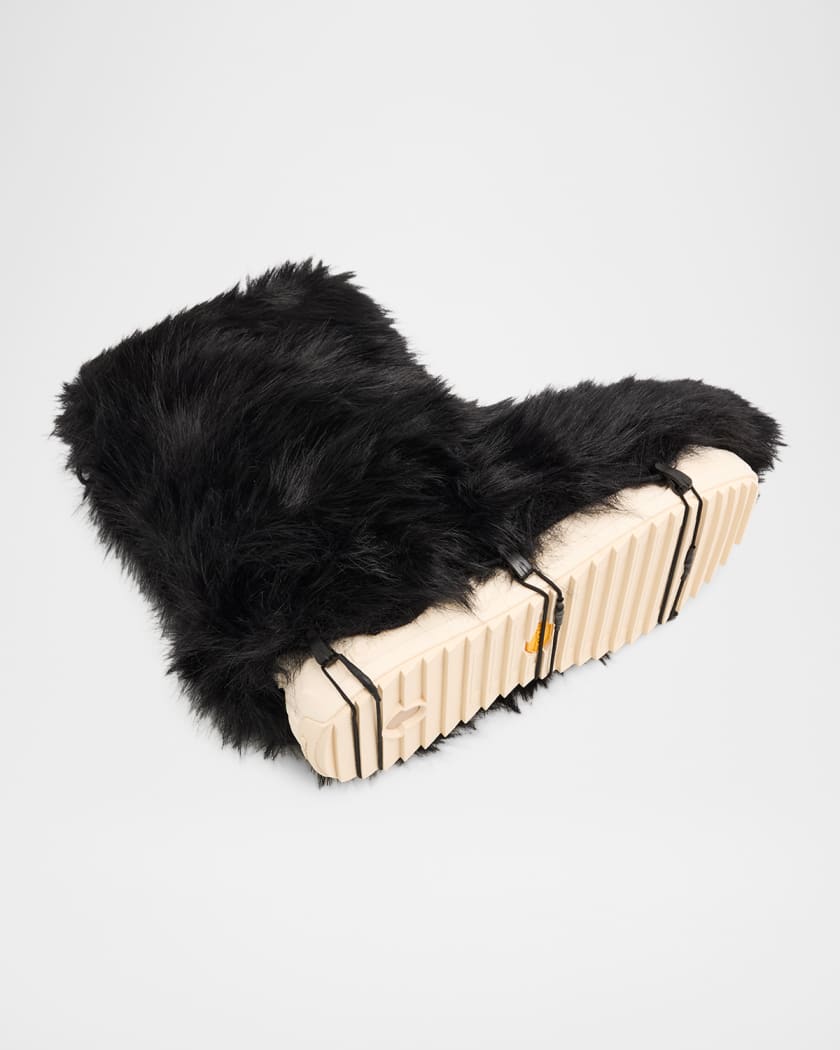 MONCLER 黒 ファー マフラー コヨーテ Moncler Men's Gaiter Trailgrip Faur Fur Ankle Boots | Neiman Marcus