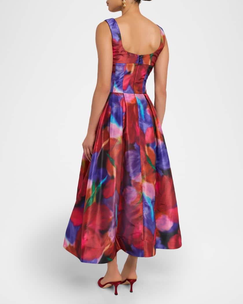 REBECCA VALLANCE★モダンエレガンスドレスCabaret Roses Gown REBECCA VALLANCE | A timelessly elegant style in a standout