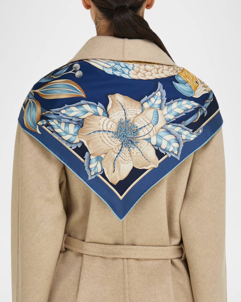 Salvatore Ferragamo 超美品 ブルー系アニマル柄 縦長スカーフ Ferragamo Parrots Print Silk Scarf | Neiman Marcus