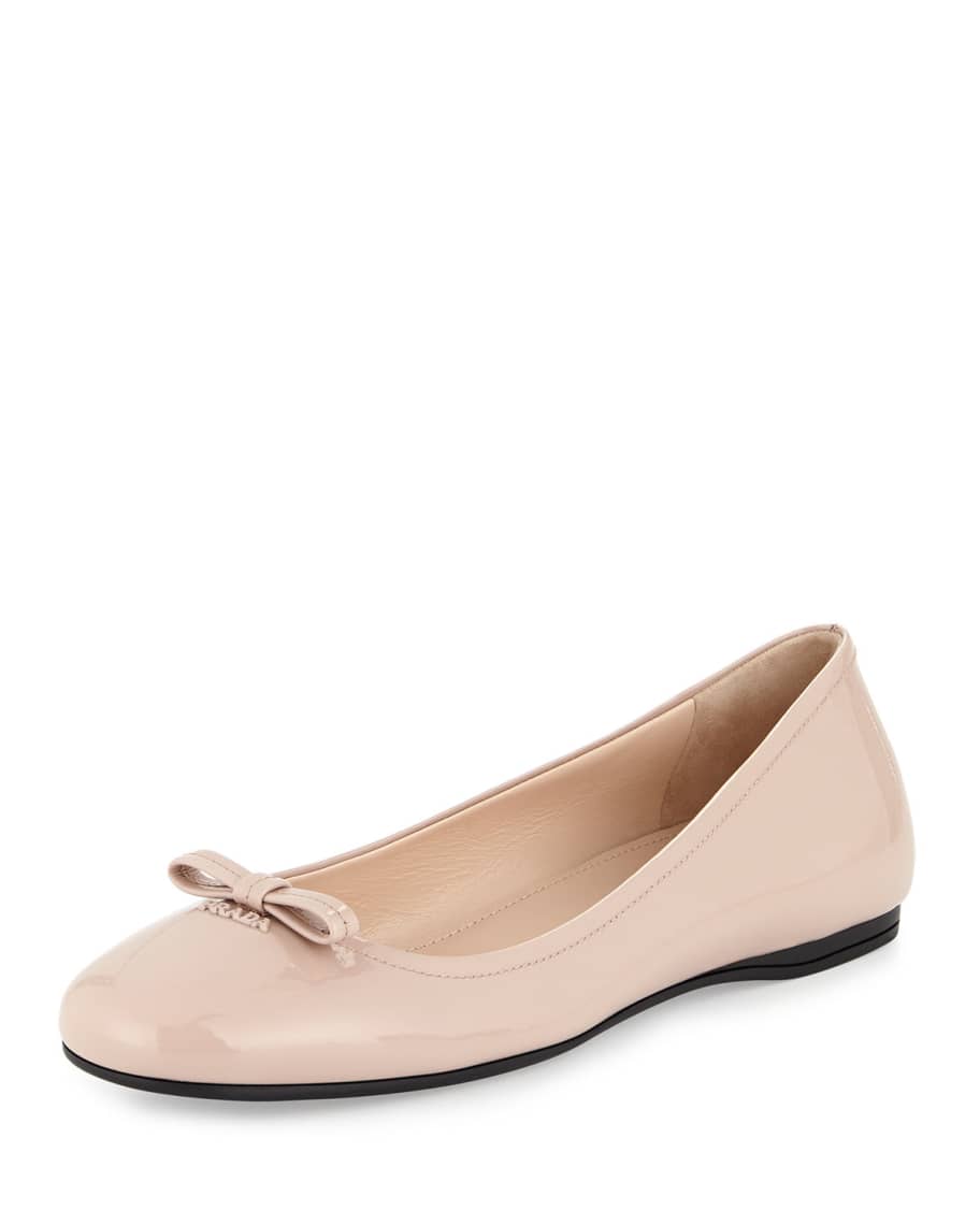 Sale flats. тапочки живанши. женские летние туфли с перфорацией рикер. Everlane обувь. Sale.