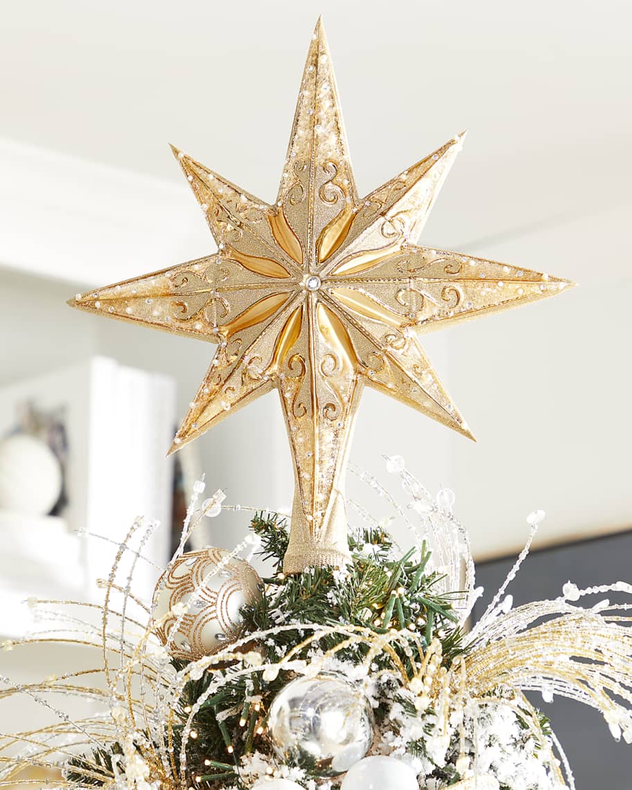 The Gucci Guide to Holiday Decorating -  Holiday decor, Elegant christmas  trees, Minimalist christmas decor