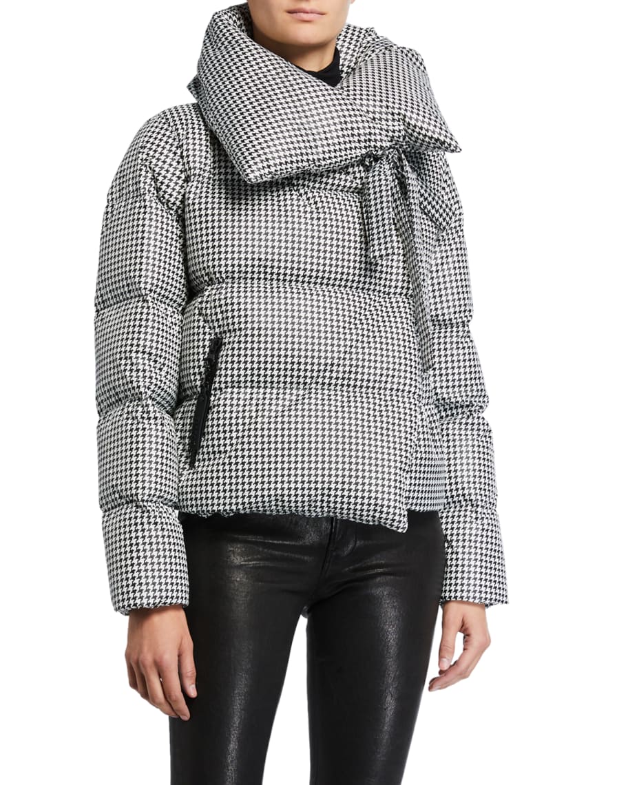 Bacon houndstooth puffer top