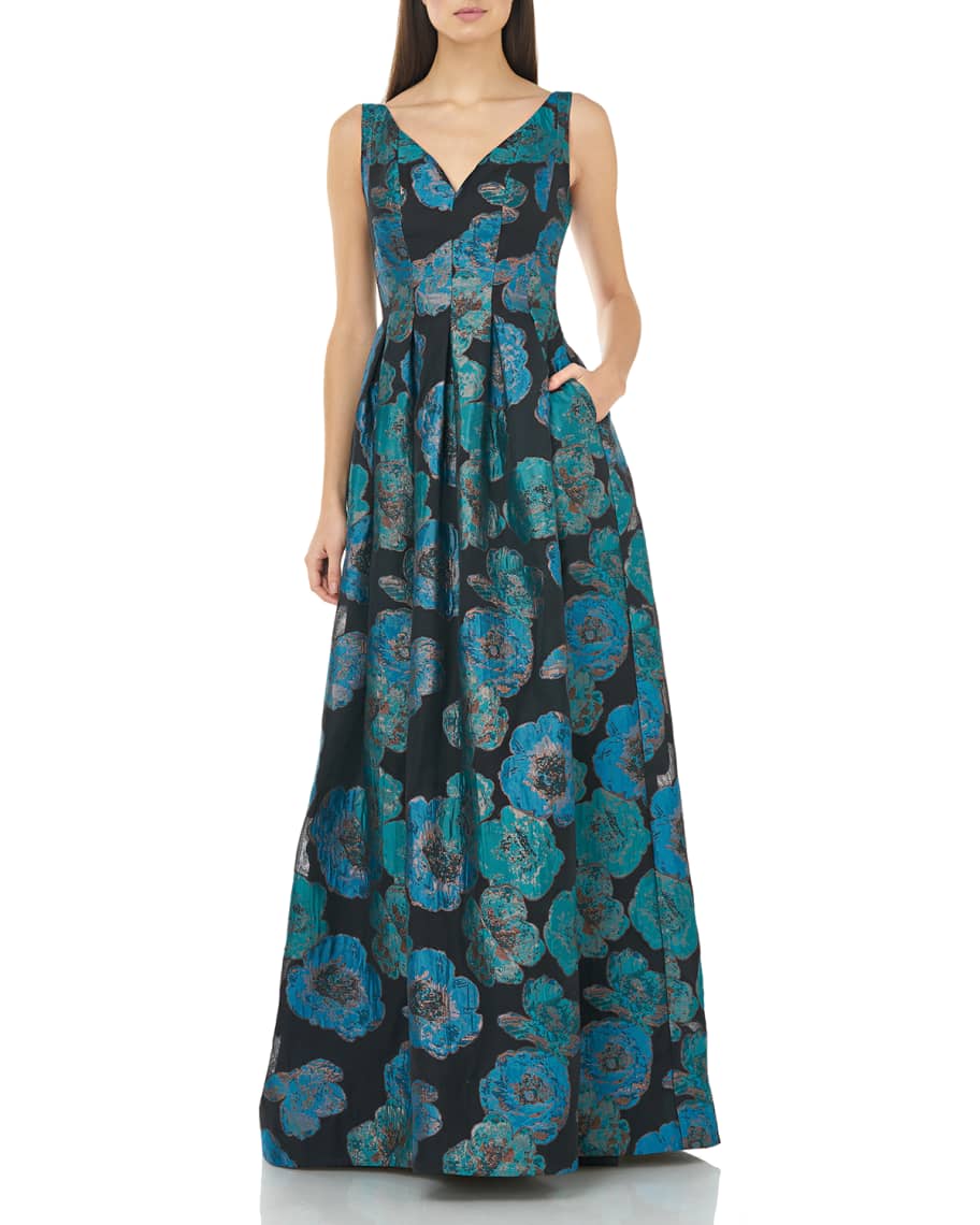 Carmen Marc Valvo Infusion V-Neck Sleeveless Metallic Brocade Gown