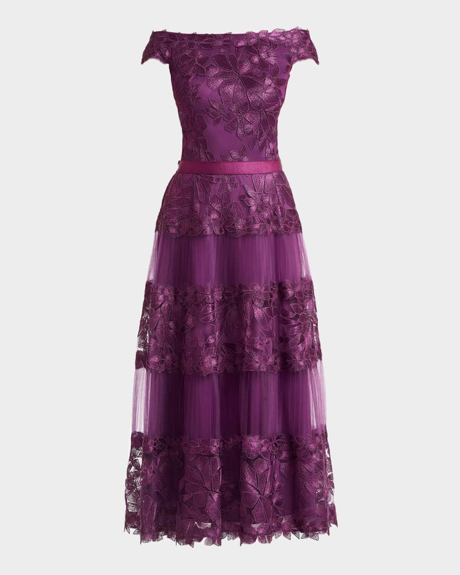 TADASHI SHOJI パープル刺繍ノースリーブワンピース Tadashi Shoji Off-the-Shoulder Cap-Sleeve Lace Midi Dress | Neiman