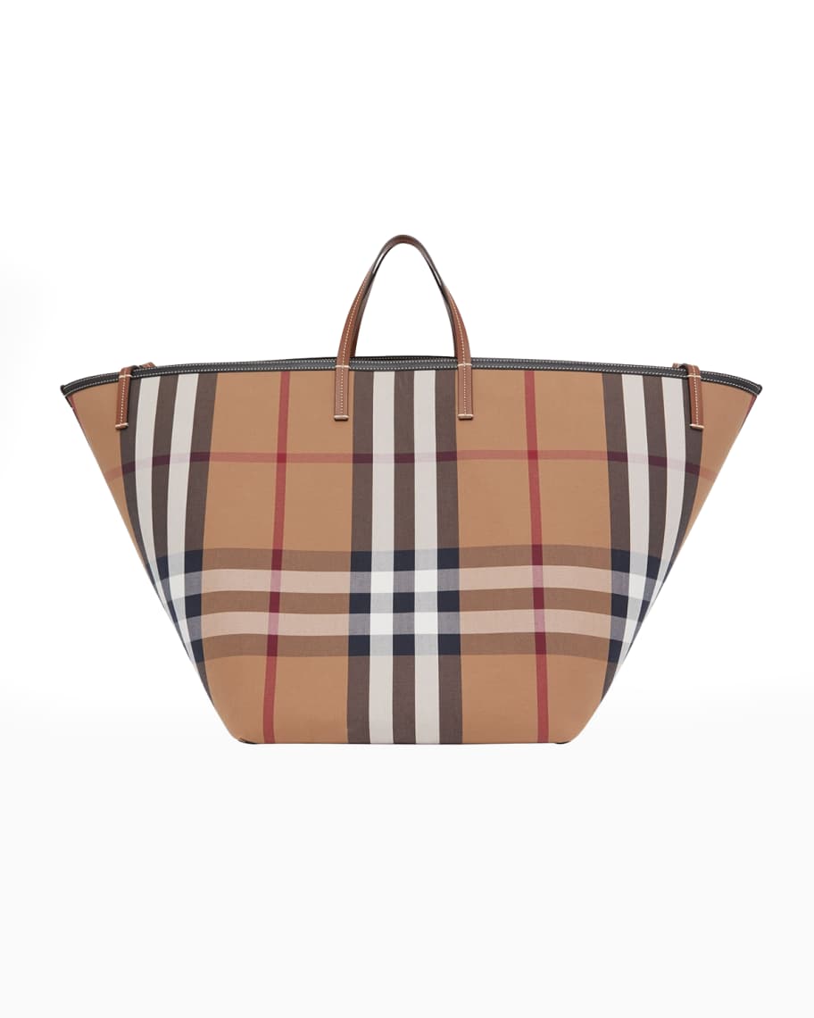 Burberry Beach Medium Canvas Tote in Natural