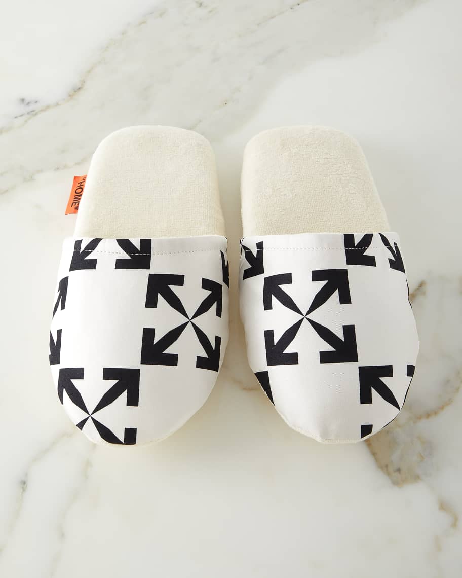 Off-White Arrow Pattern Bathrobe - Bergdorf Goodman