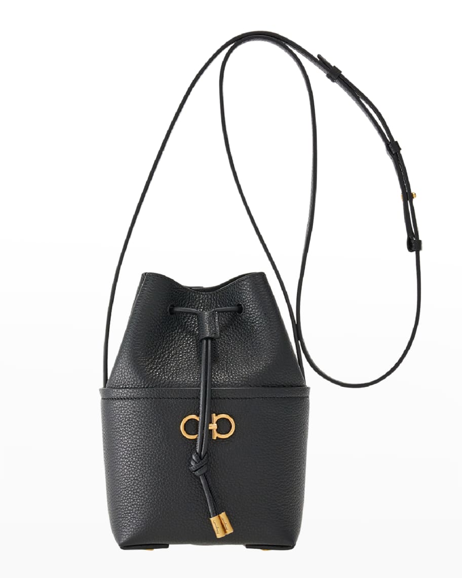 【SALVATORE FERRAGAMO】GANCINI BUCKET BAG $_12.JPG?set_id=880000500F