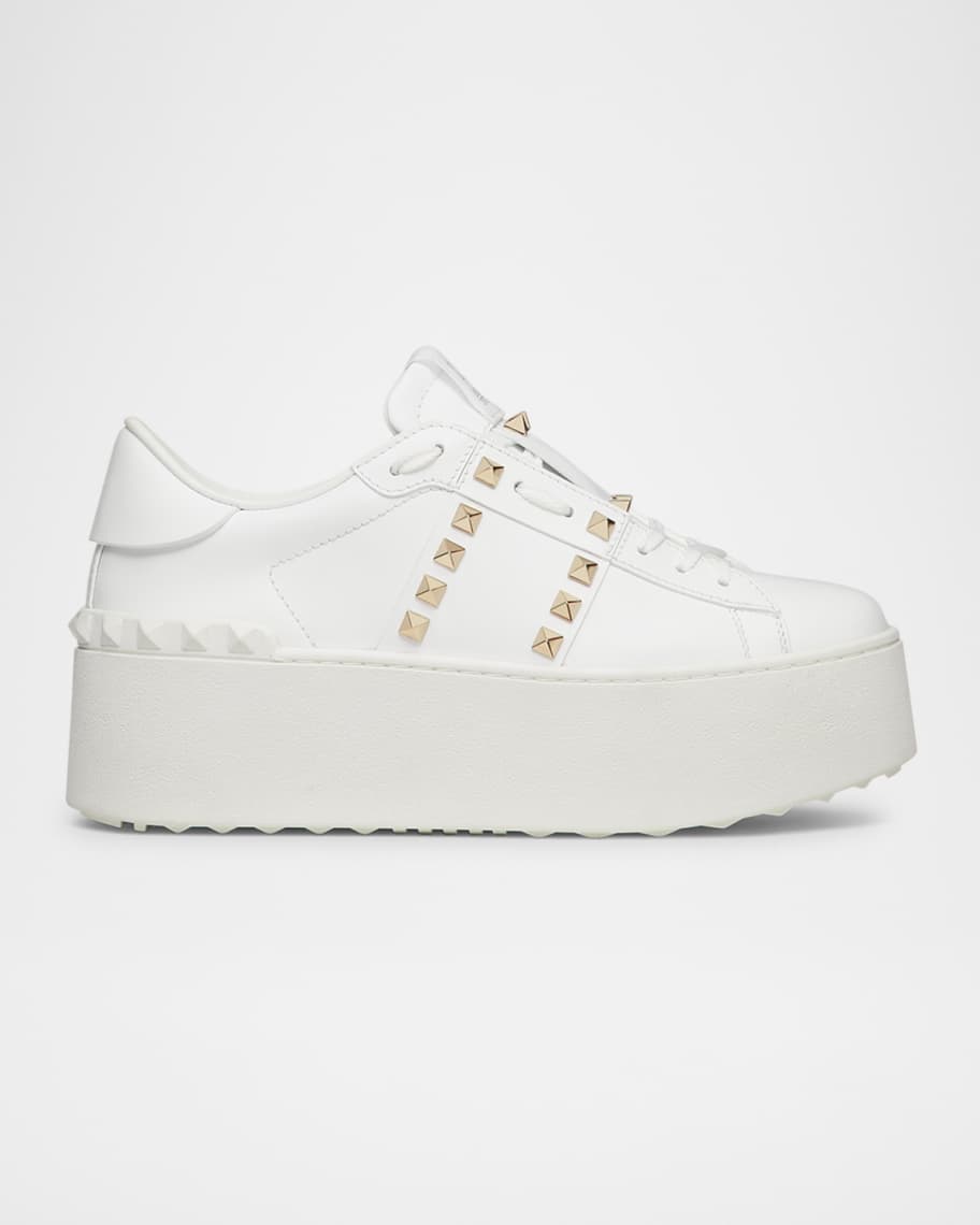 $1090 LOUIS VUITTON Ladies Embossed LV Time Out Sneaker - 6 U.S.