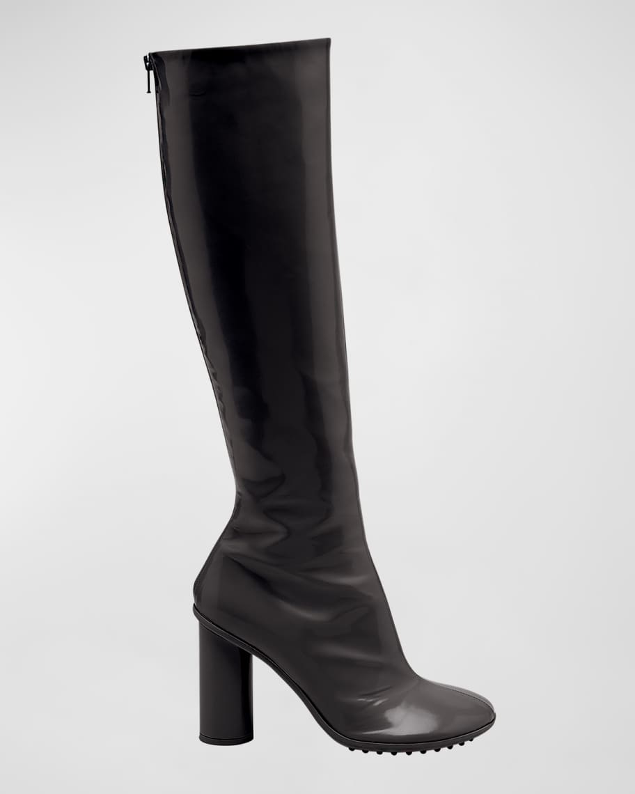 VIP【送料関税込】BOTTEGA VENETA ATOMIC KNITTED WOOL BOOTS Atomic knitted knee-high sock boots in beige - Bottega