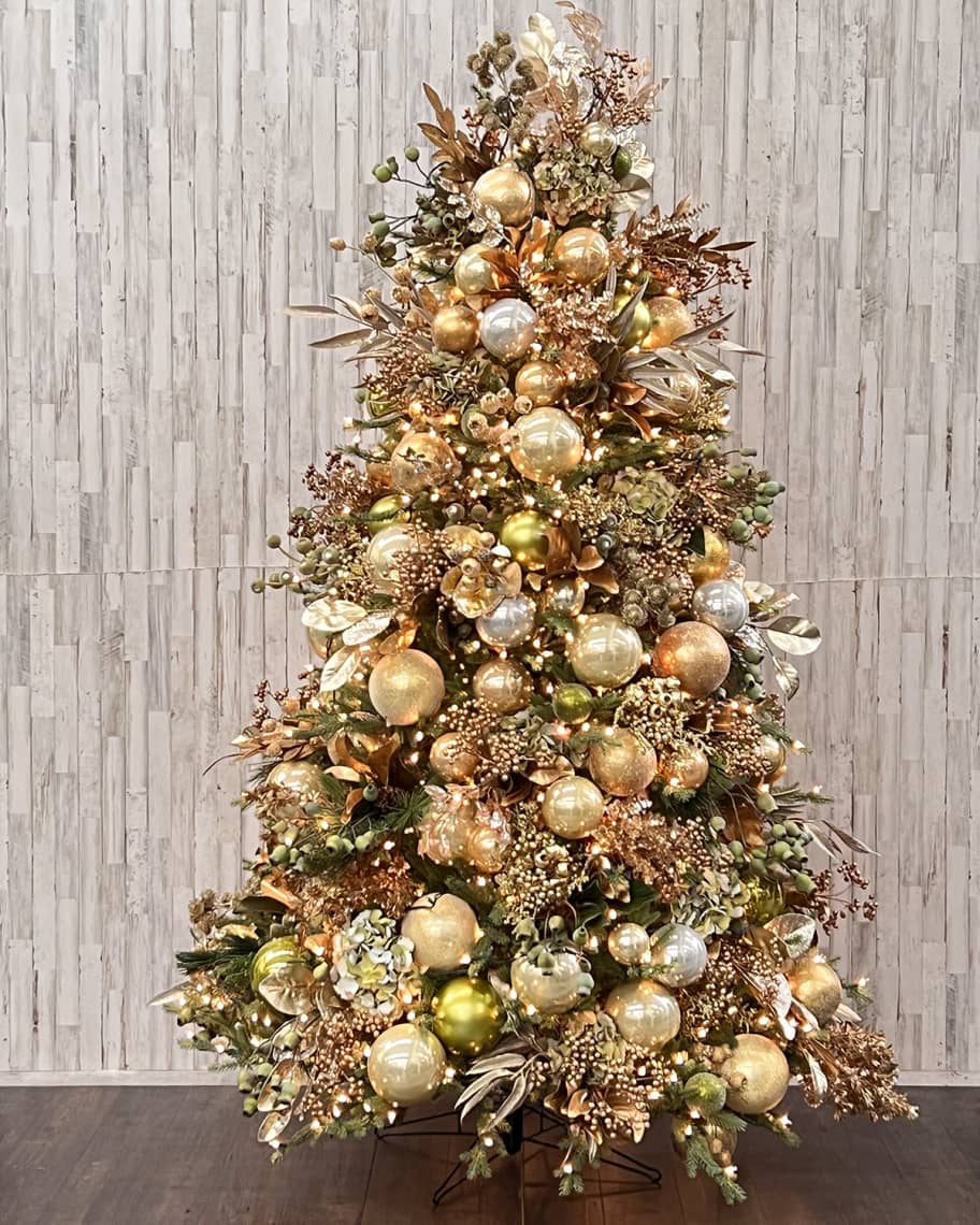 Winward Home Woodside Pre-Decorated 7.5' Christmas Tree | Neiman