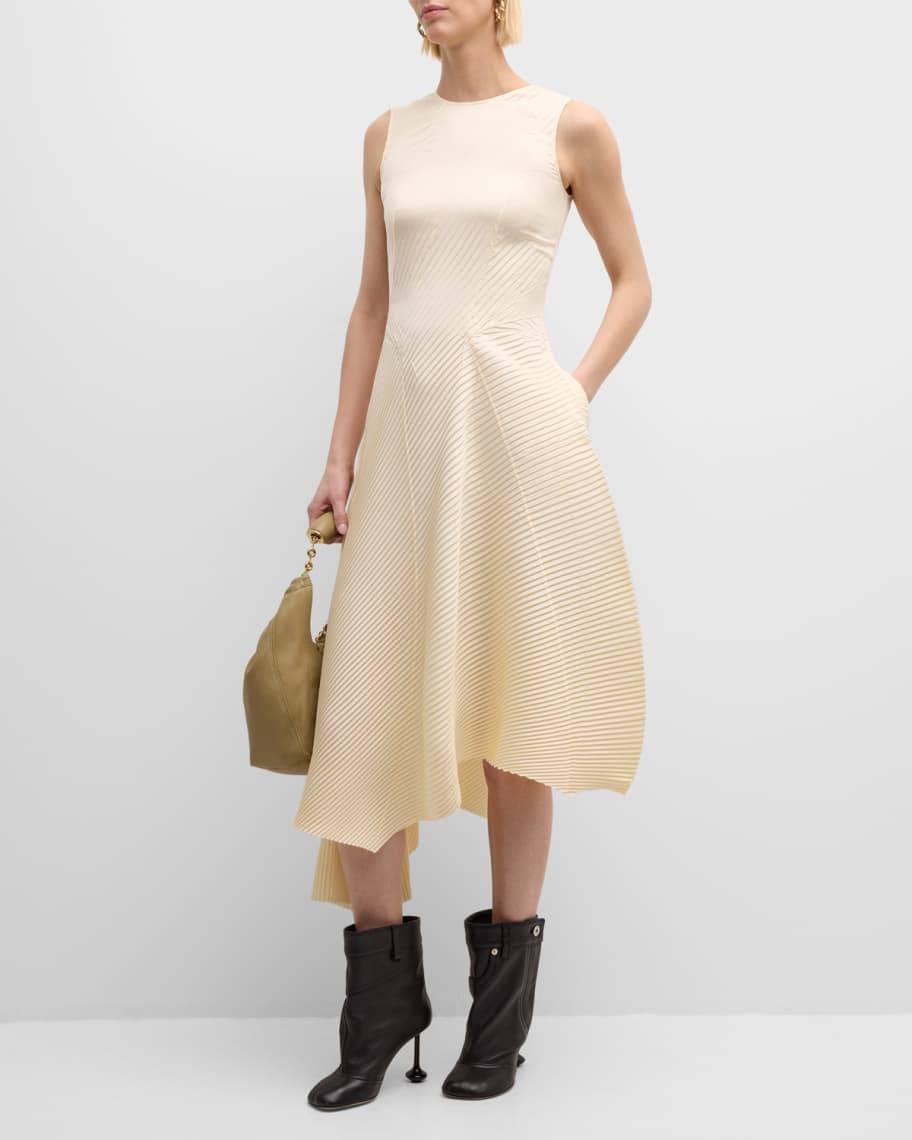 Lookbook: Loewe Spring 2024