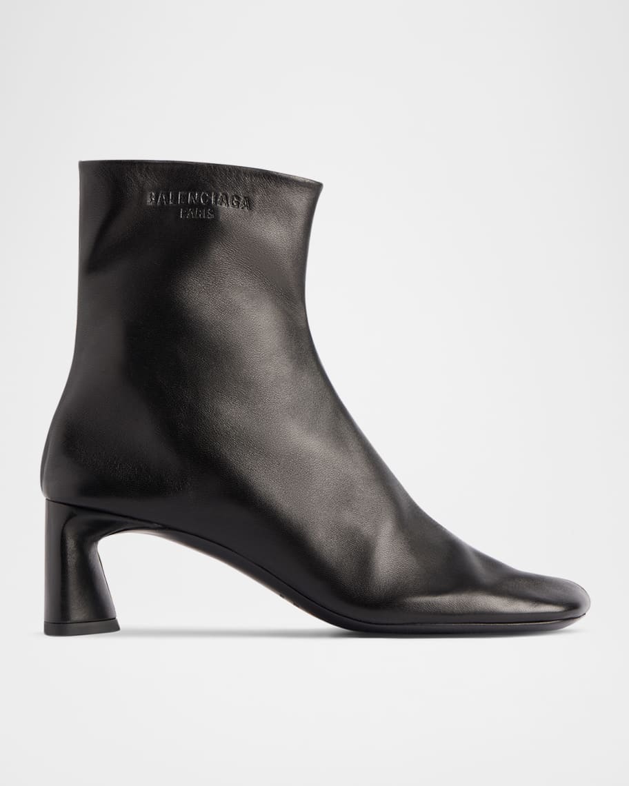 【BALENCIAGA】ブラック Leopold Bootie フラットシューズ Balenciagaのブラック Leopold Bootie フラットシューズがセール中