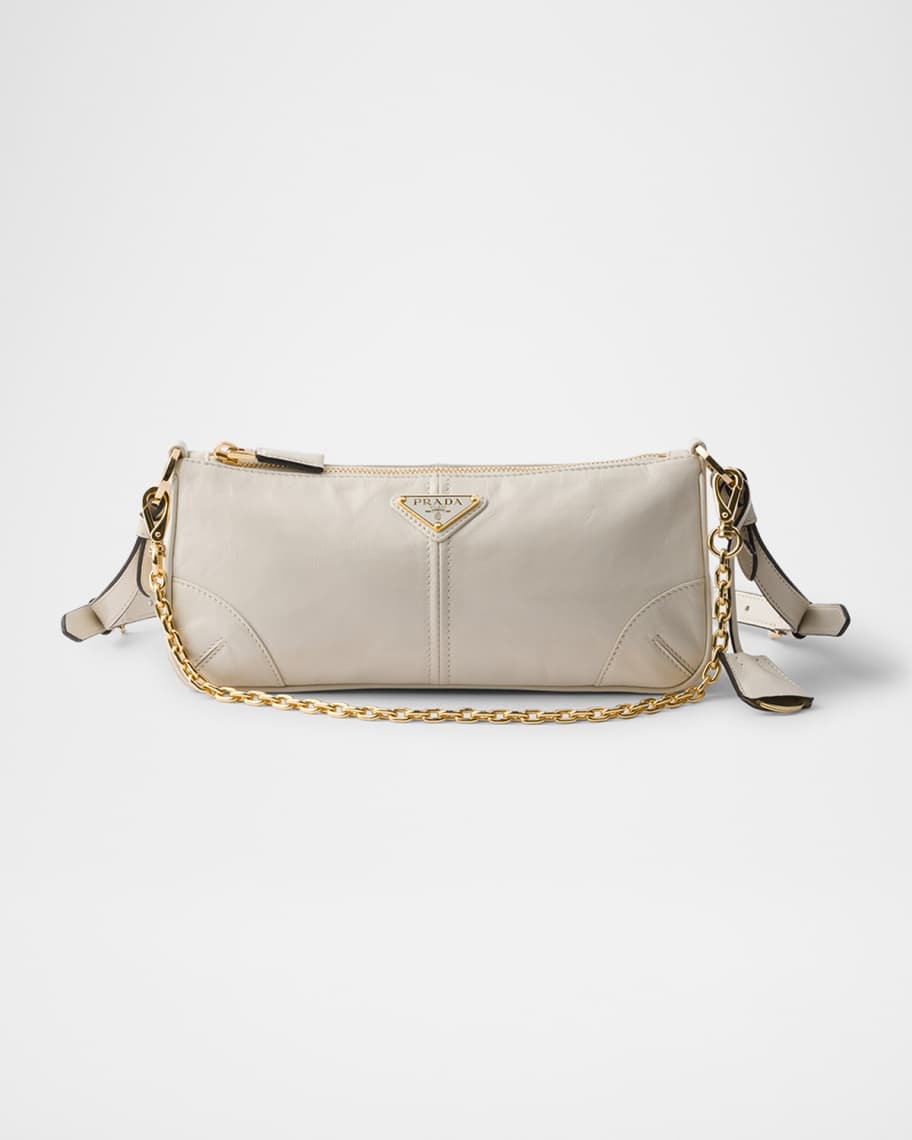■PRADA Re-Edition 2002 ミディアム レザー ショルダーバッグ ブラック プラダ Re-Edition 2002 ミディアム レザー ショルダー