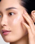 Image 3 of 5: Cle de Peau Beaute The Serum, 2.5 oz.