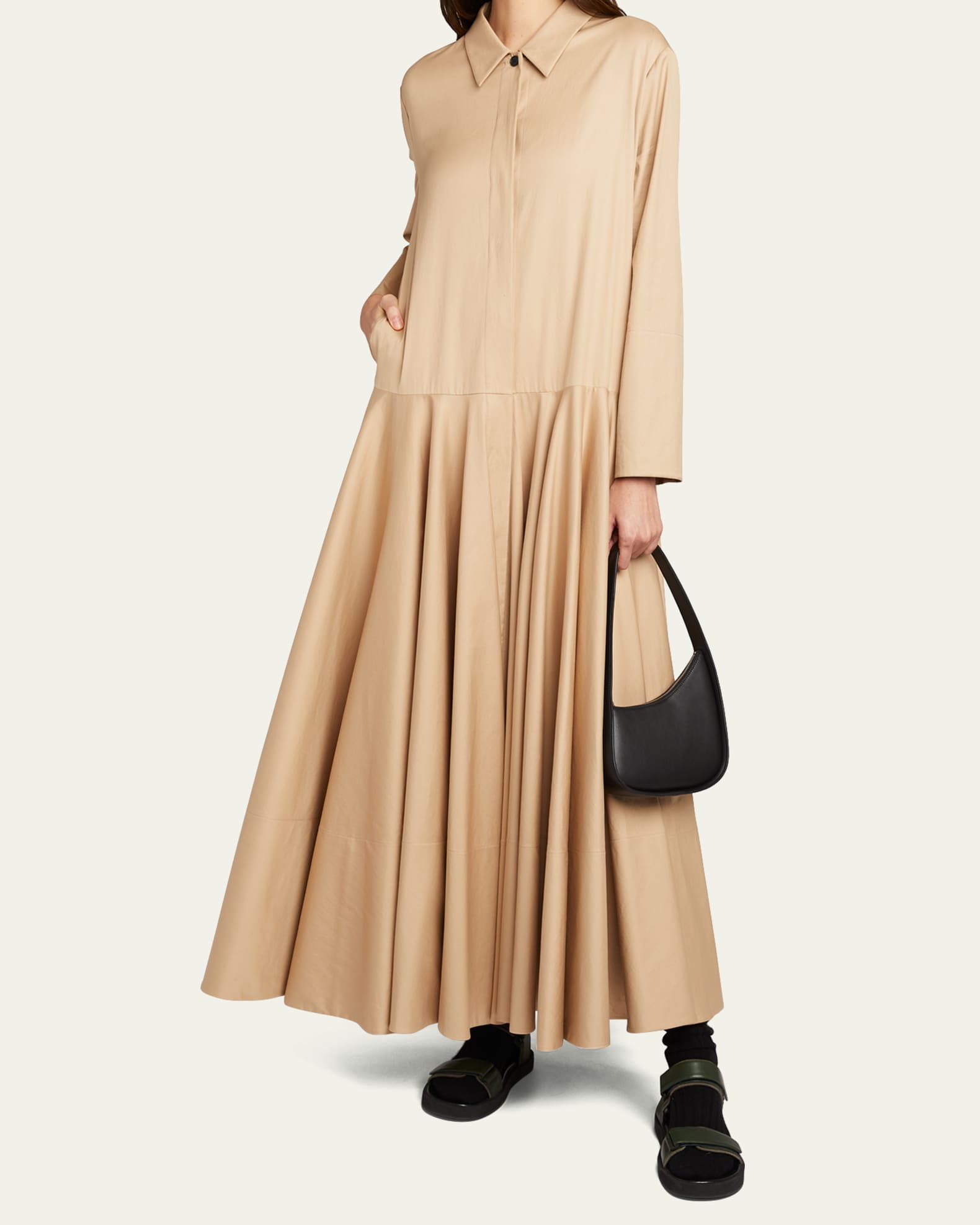送料込♪【The Row】Half Moon Bag in Smooth Calfskin Leather Half Moon Bag Black in Leather – The Row