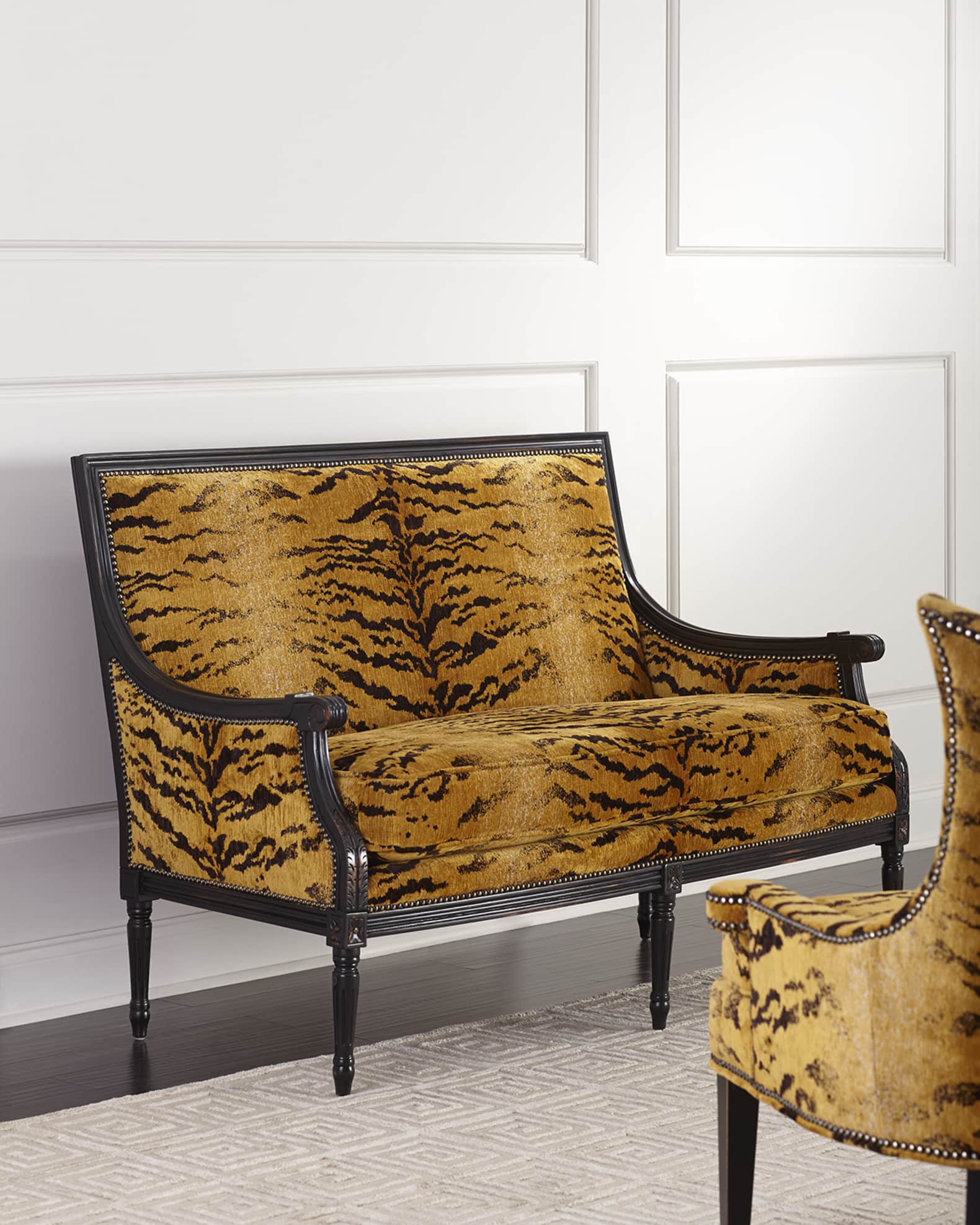 Audra Settee 0