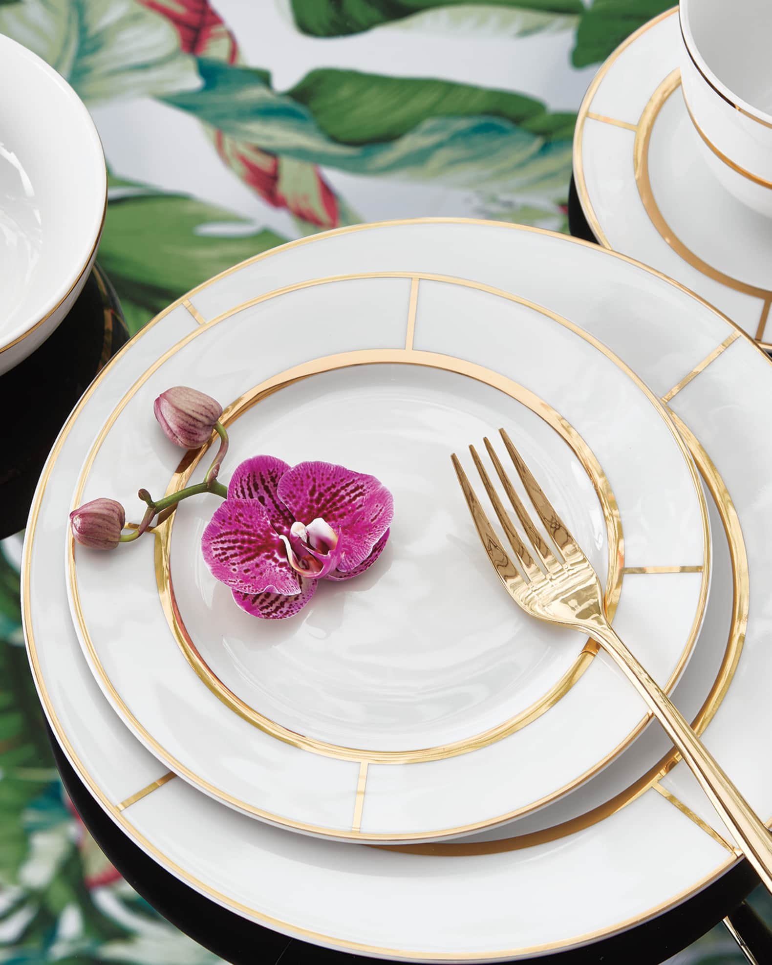 16 Piece Vienna Dinnerware Set