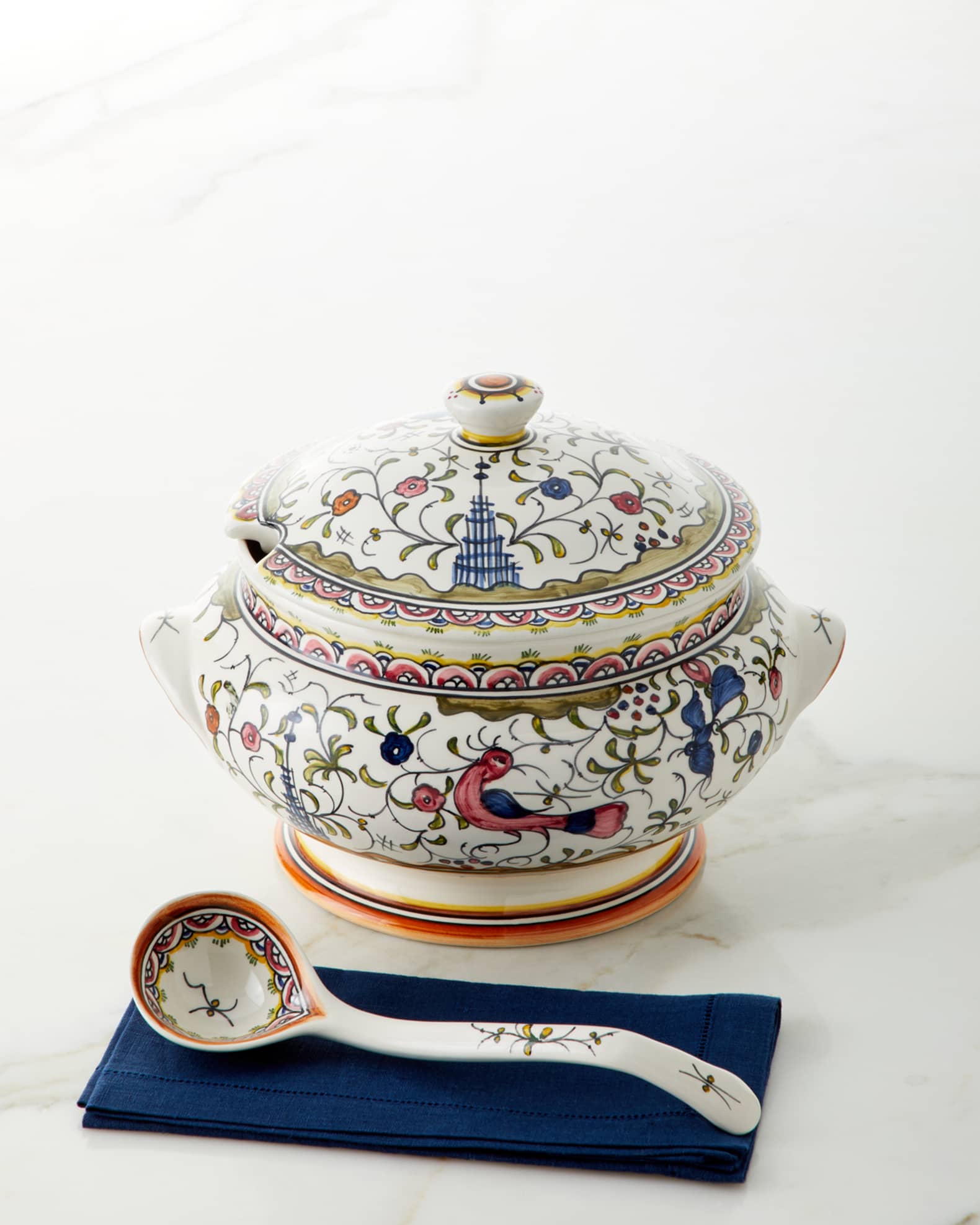 Pavoes Soup Tureen 0