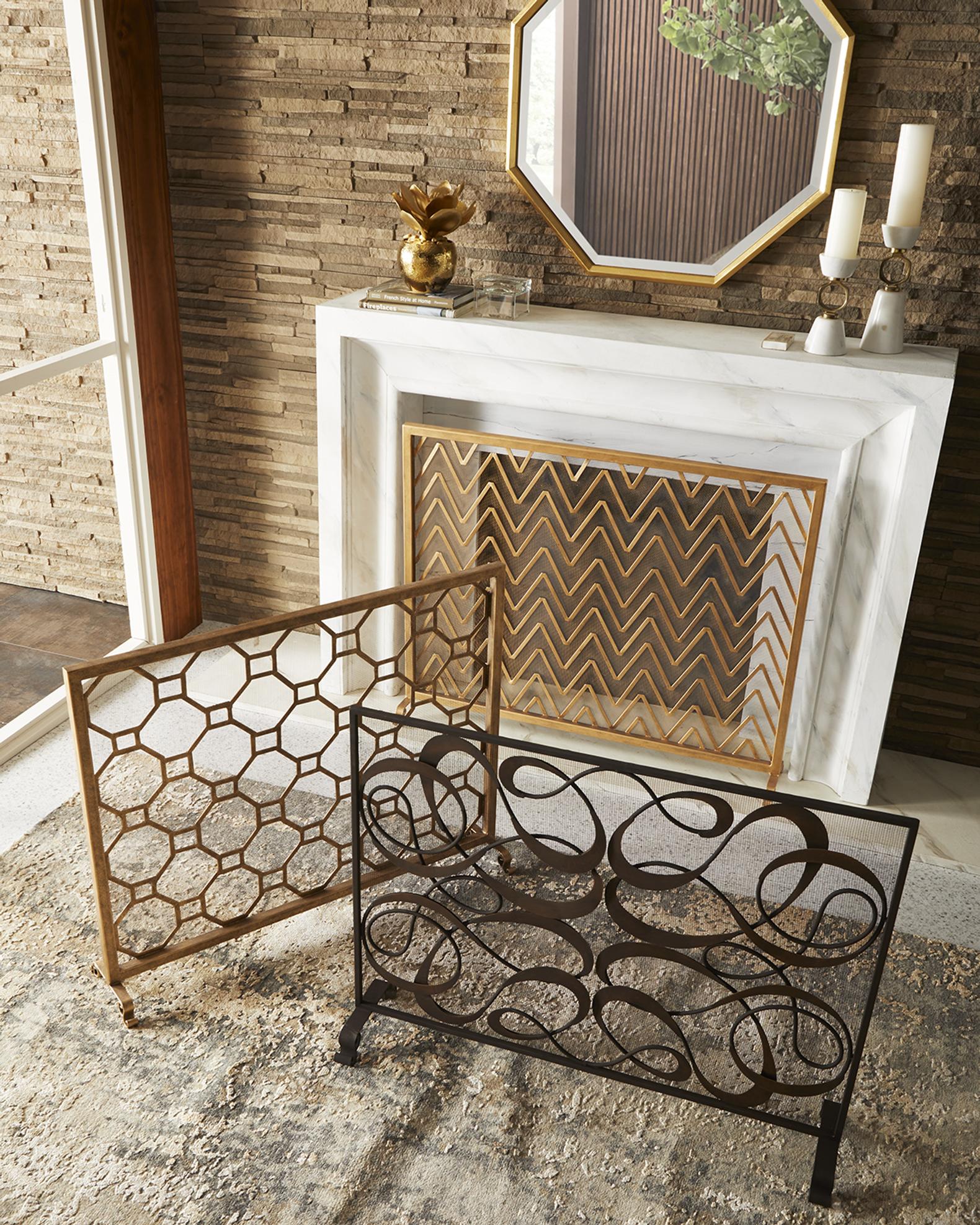Chelsea ステンレススチール 壁掛けファイアプレース Dark Gold and Brown Iron and Tole Swirl Single Panel Fire Screen