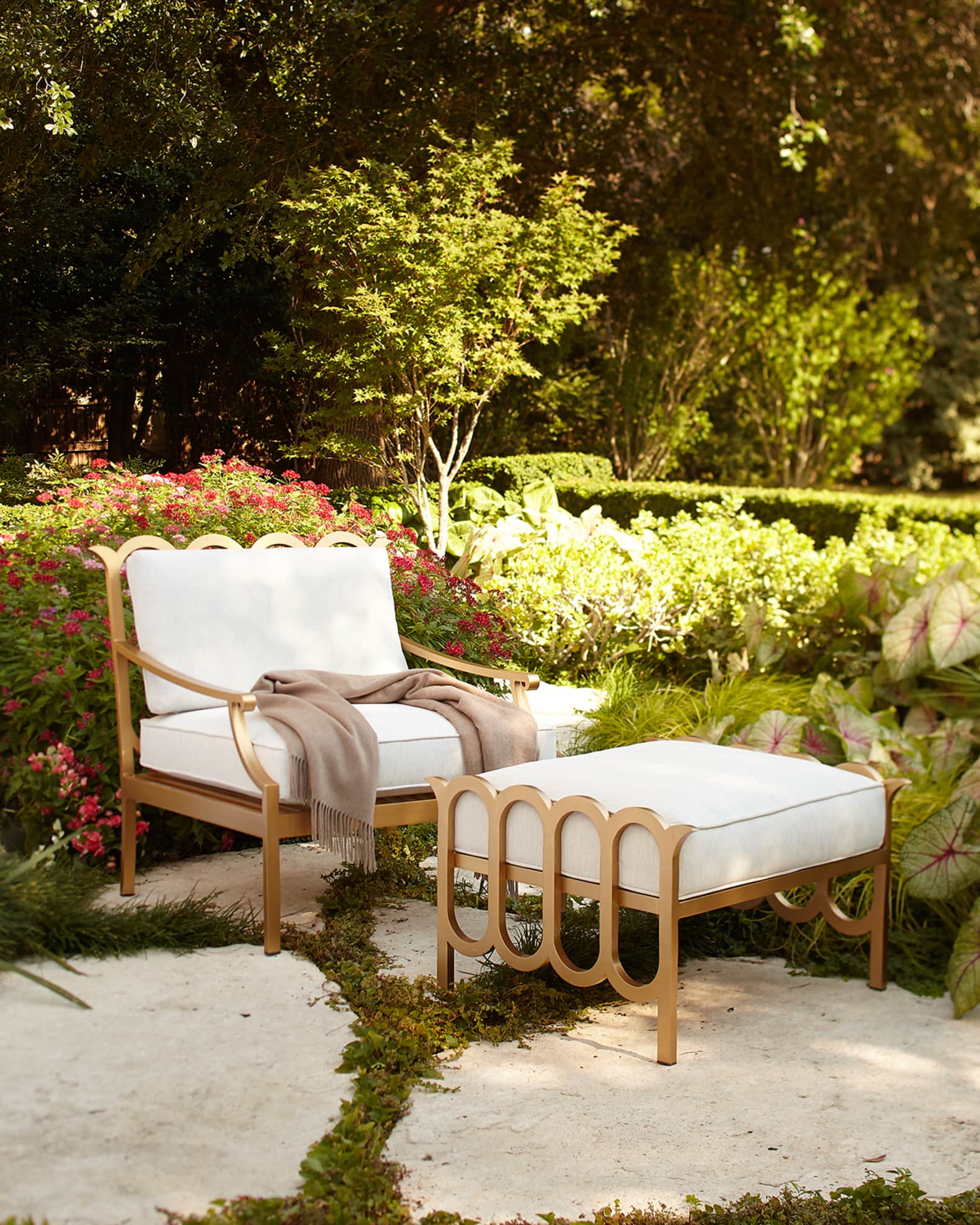 Savannah Collection Lounge Chair 0