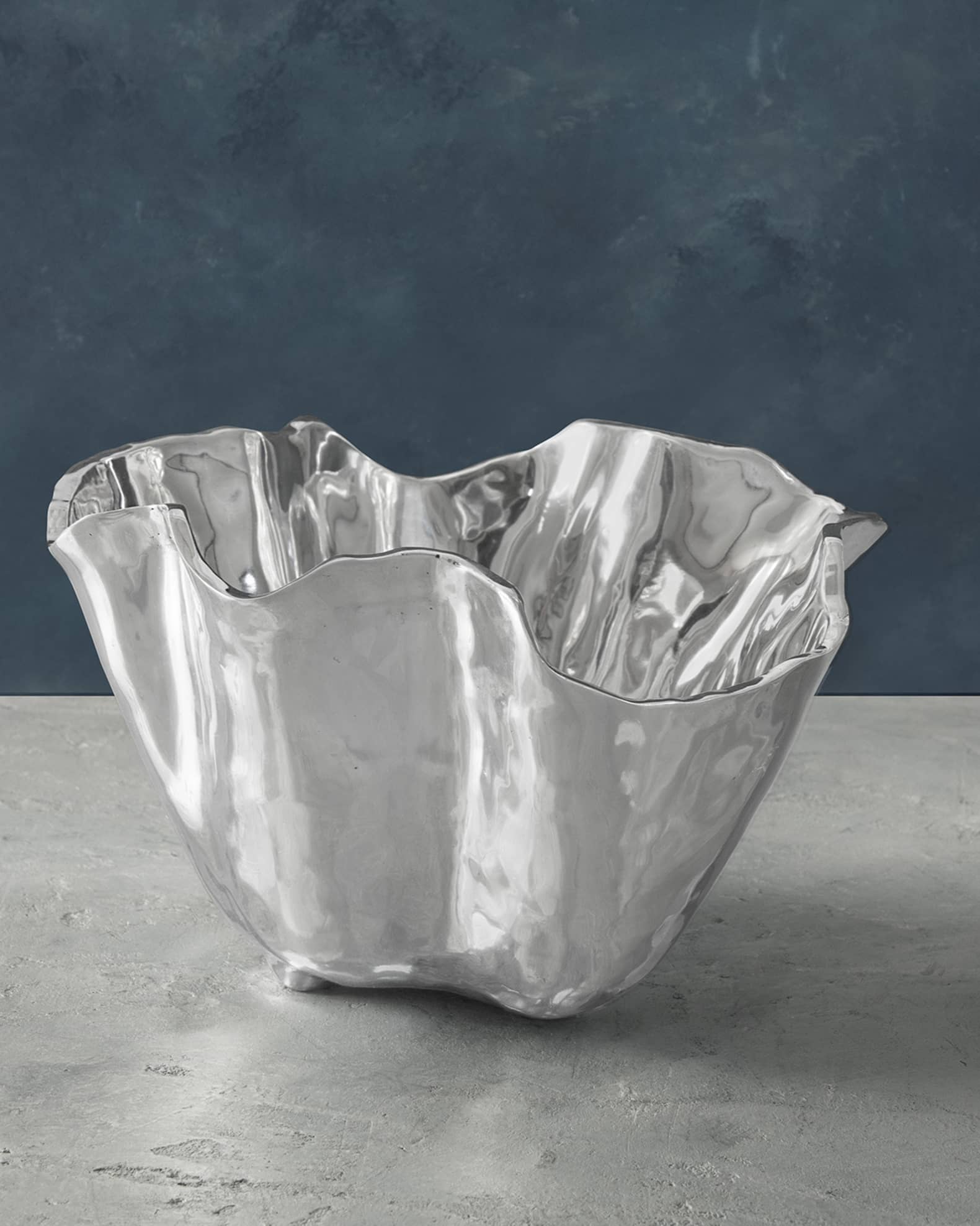 Beatriz Ball Encanto Onyx Ice Bucket in Cream & White
