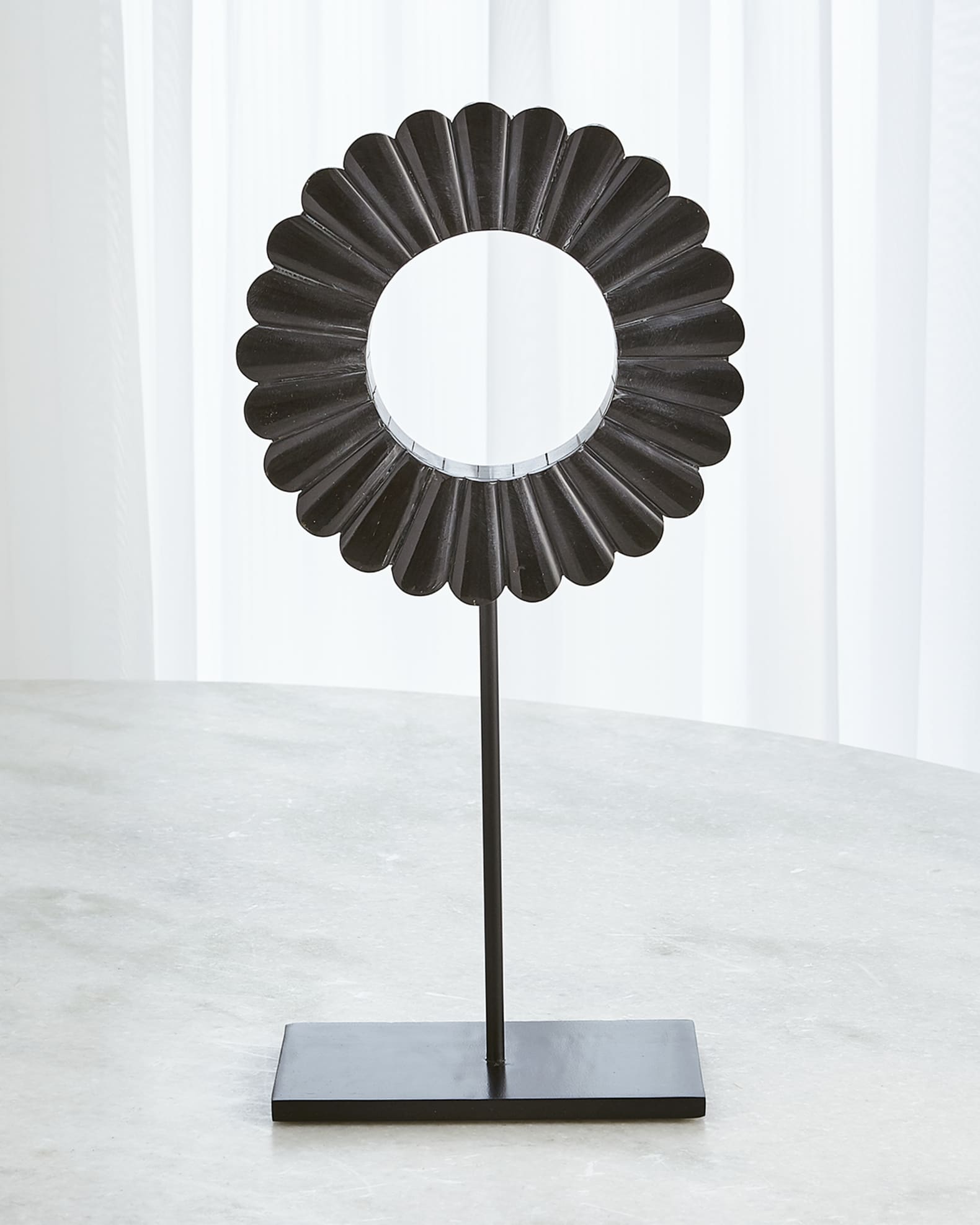 Small One Layer Mounted Ring Sculpture 0