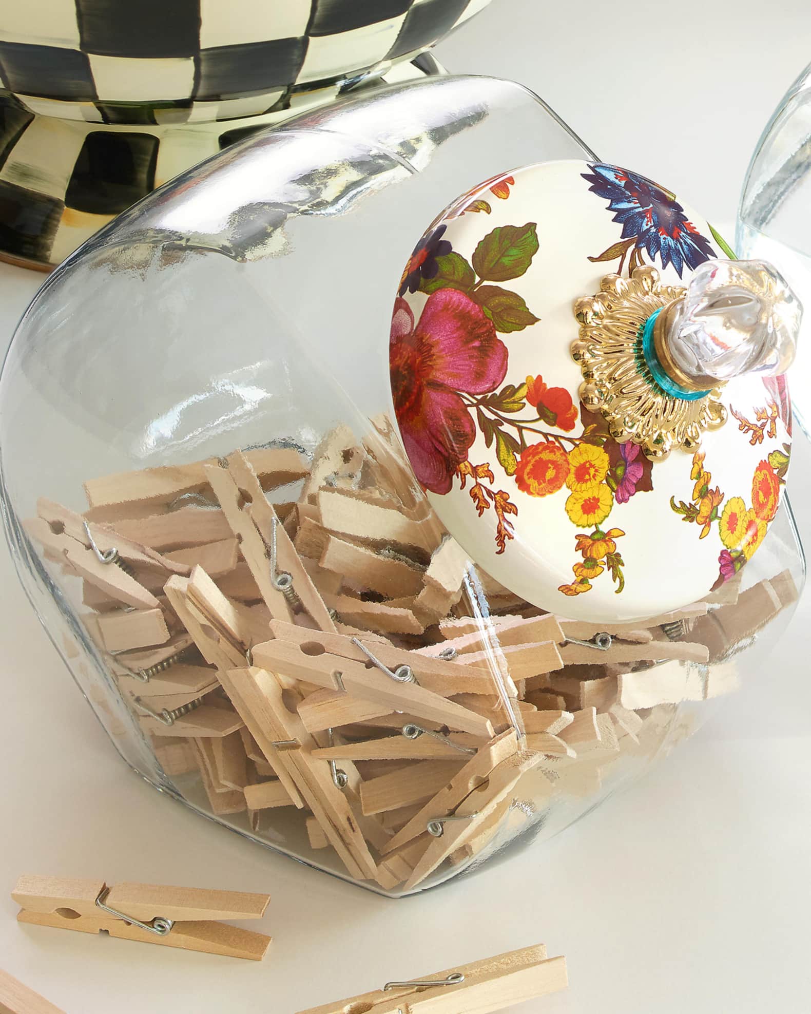 White Flower Market Cookie Jar 1