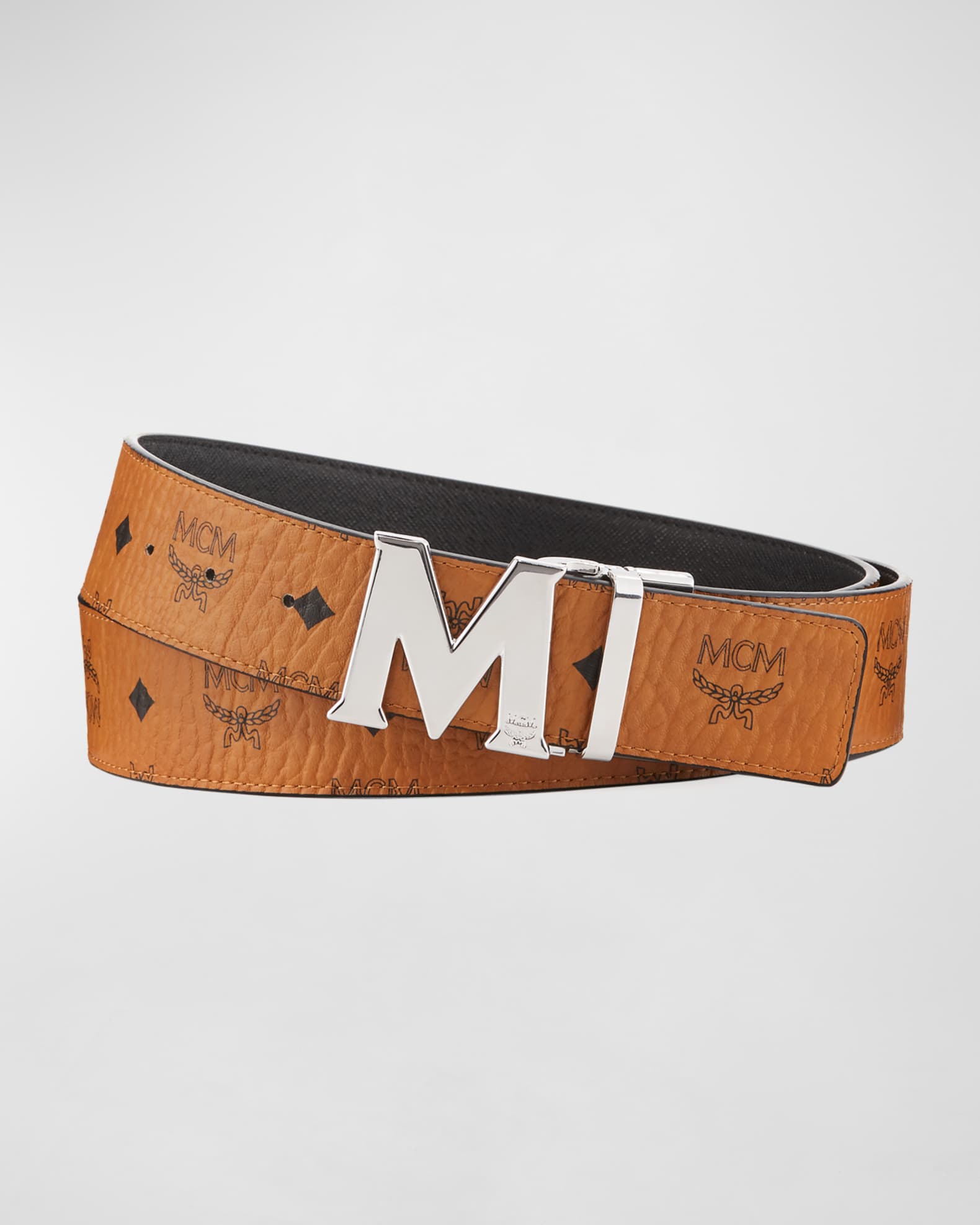 Wearing mcm belt sales