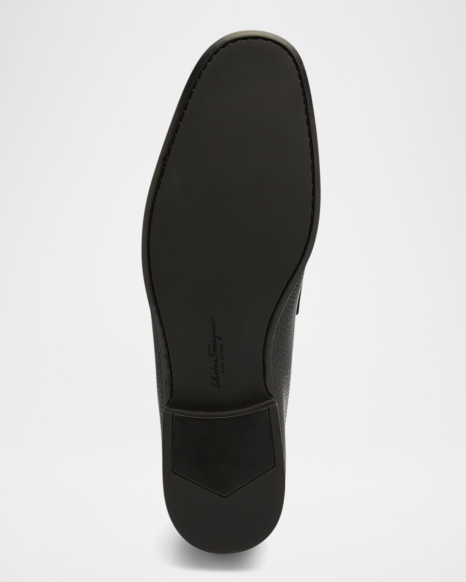 Ferragamo Men\'s  Grandioso Grained Black Calkskin Gancini Loafer size 8.5 Ferragamo Men main image 2