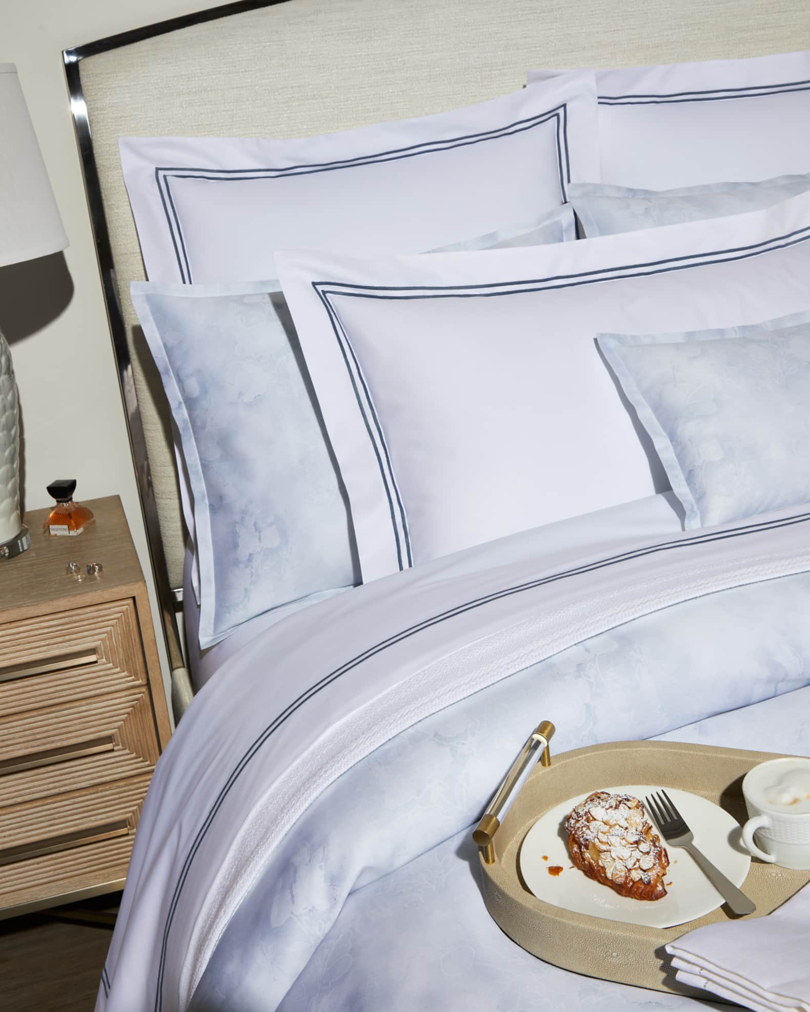 Grande Hotel Queen Solid White Fitted Sheet 1