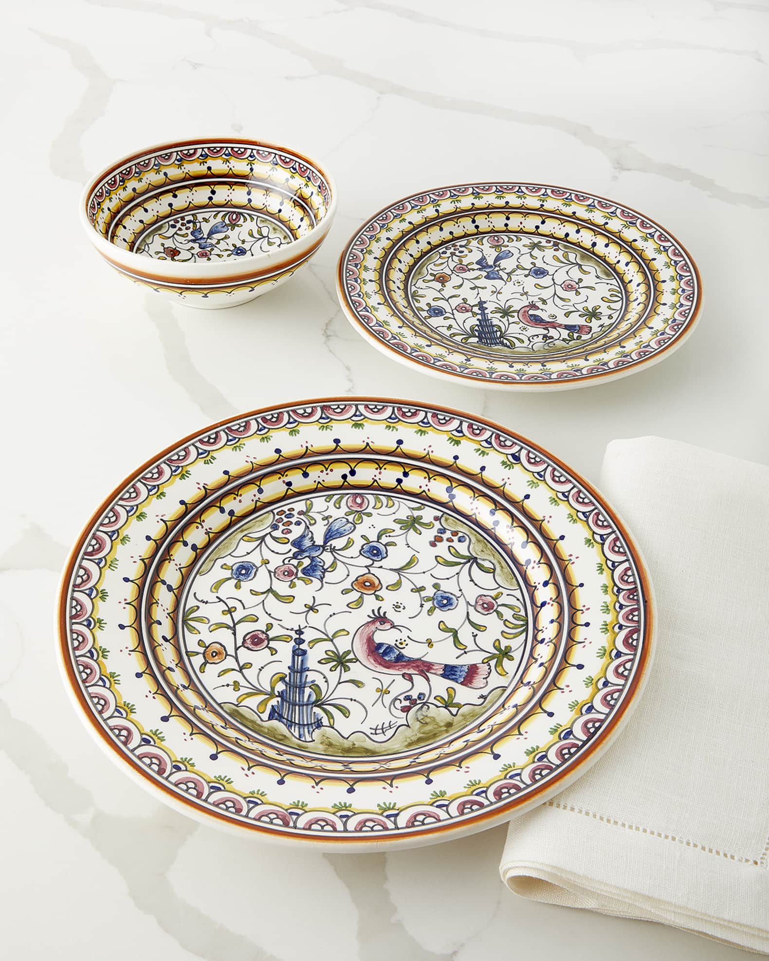 Four Pavoes Dinner Plates 1
